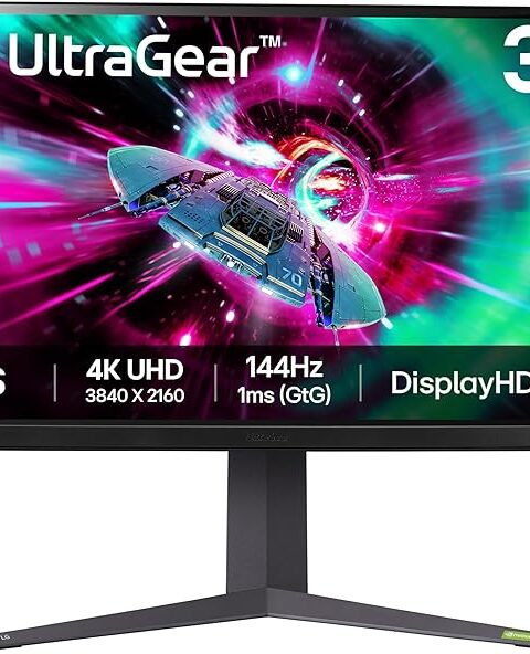 LG UltraGear 4K Gaming Monitor 32GR93U, 31.5 inch, 4K, 144Hz, 1ms GtG, IPS Display, HDR 10, NVIDIA G-Sync & AMD FreeSync compatible, Smart Energy Saving, Displayport, HDMI